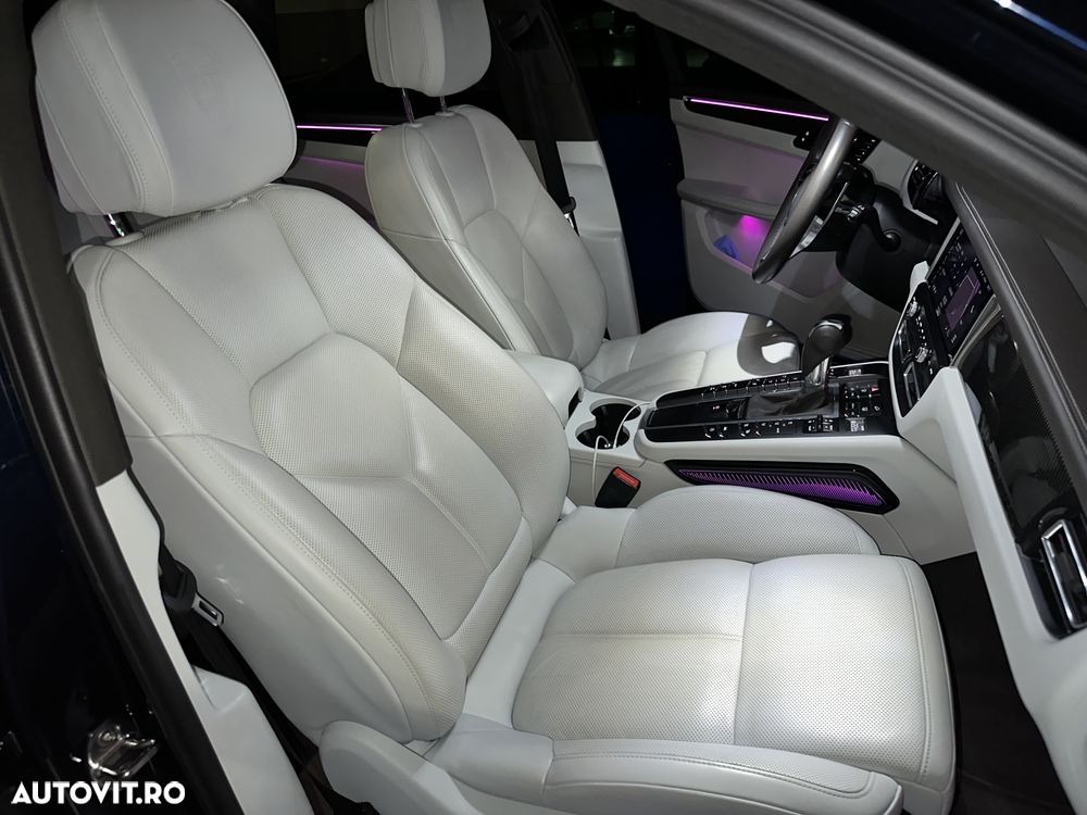 Porsche Macan Standard - 23
