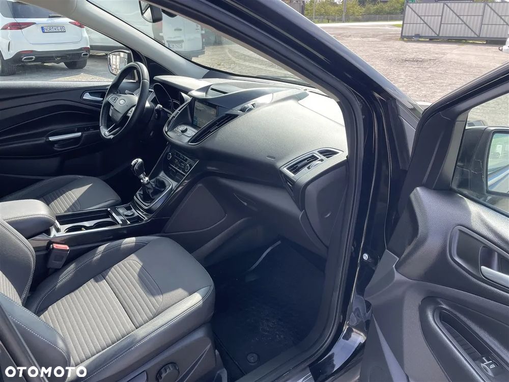 Ford Kuga 1.5 EcoBoost 2x4 Business Edition - 14