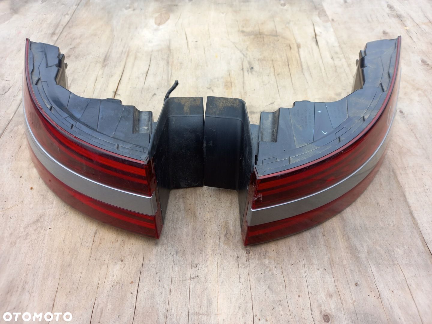 HYUNDAI GENESIS GV70 LAMPA TYŁ TYLNA PRAWA LEWA 92402-AR000 92401-AR000 - 1