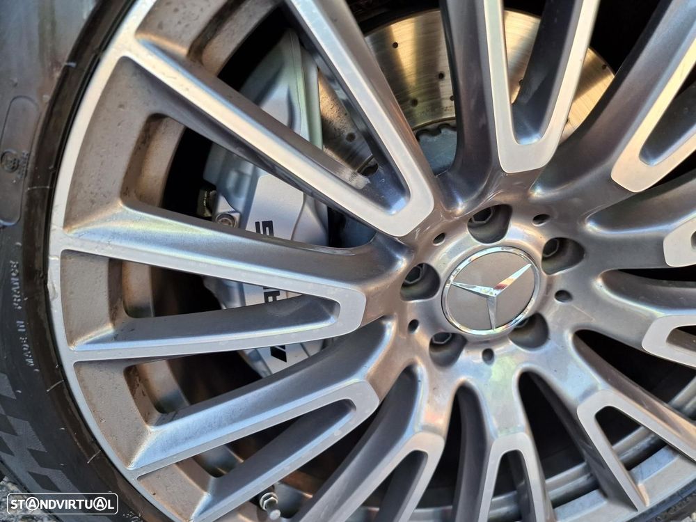 Mercedes-Benz E 53 AMG Hybrid 4Matic+ - 22