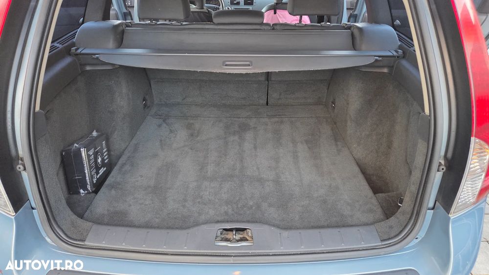 Volvo V50 1.6 D Momentum - 9