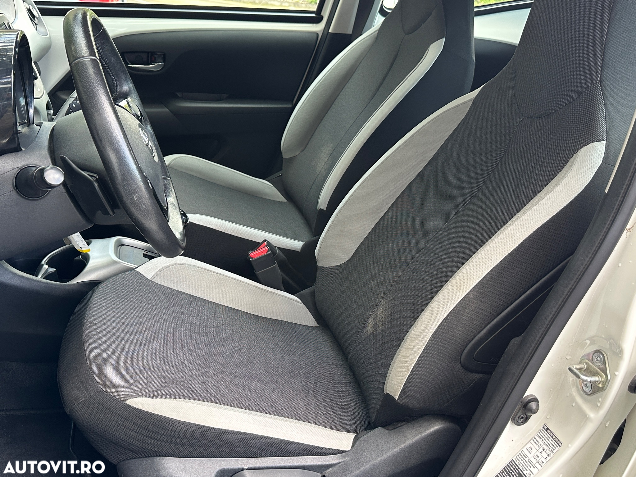 Toyota Aygo 1.0 MultiMode X - cite - 8