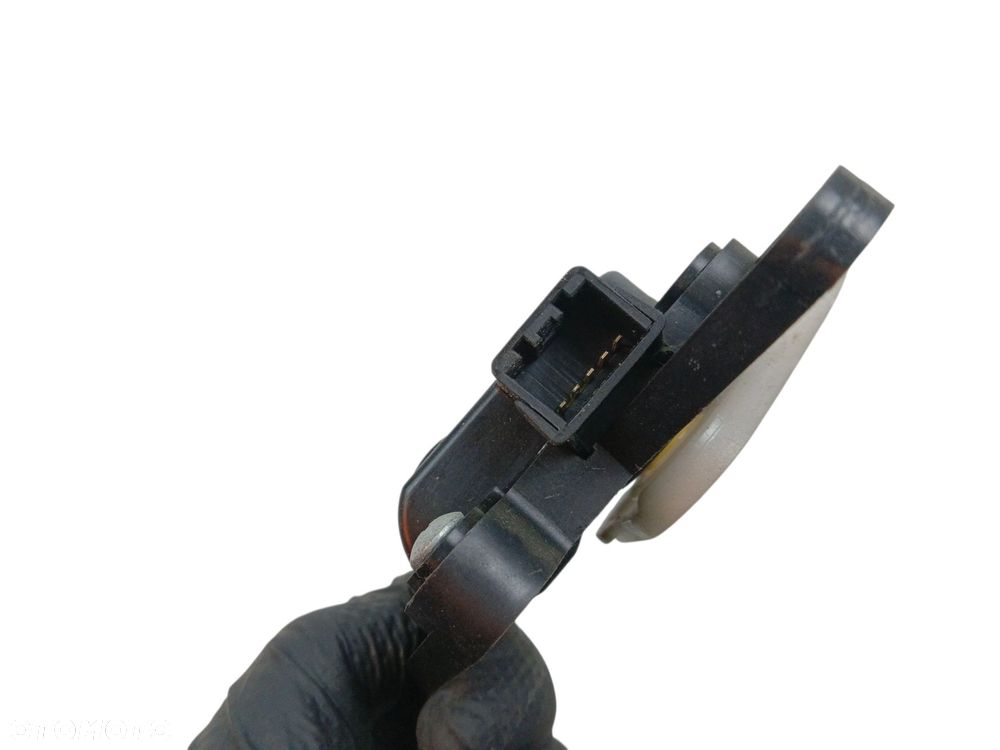 SILNICZEK NAGRZEWNICY KIA CEED I (2006-2009) 2.0 CRDI 140KM - 3