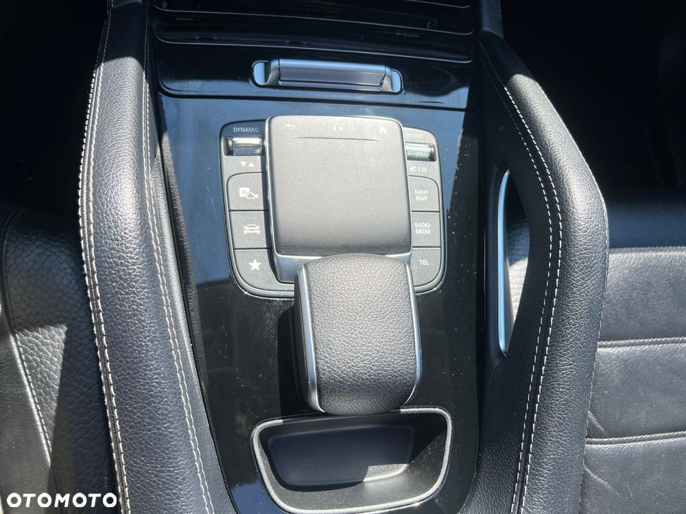 Mercedes-Benz GLE 300 d 4Matic 9G-TRONIC AMG Line - 40