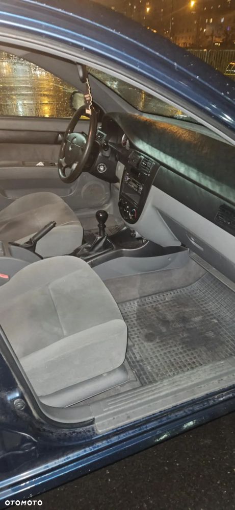 Chevrolet Lacetti - 6
