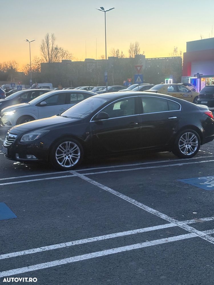 Opel Insignia - 1