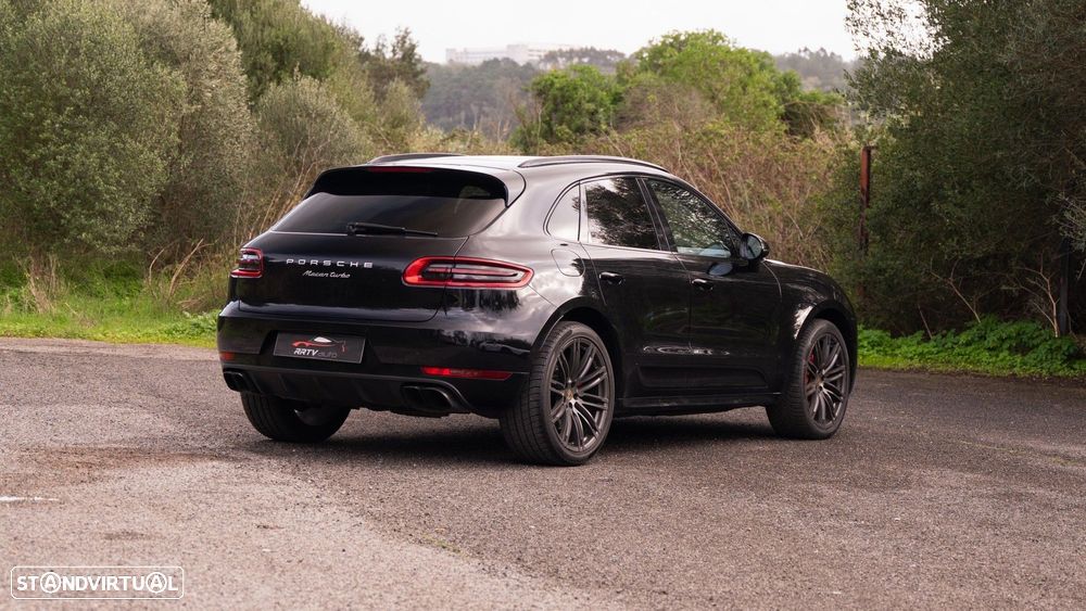 Porsche Macan Turbo PDK - 2