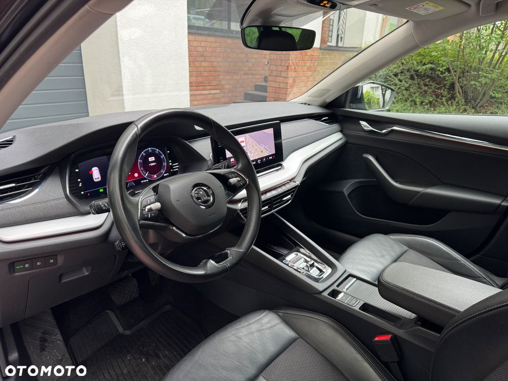 Skoda Octavia 2.0 TDI DSG Exclusive Plus - 6