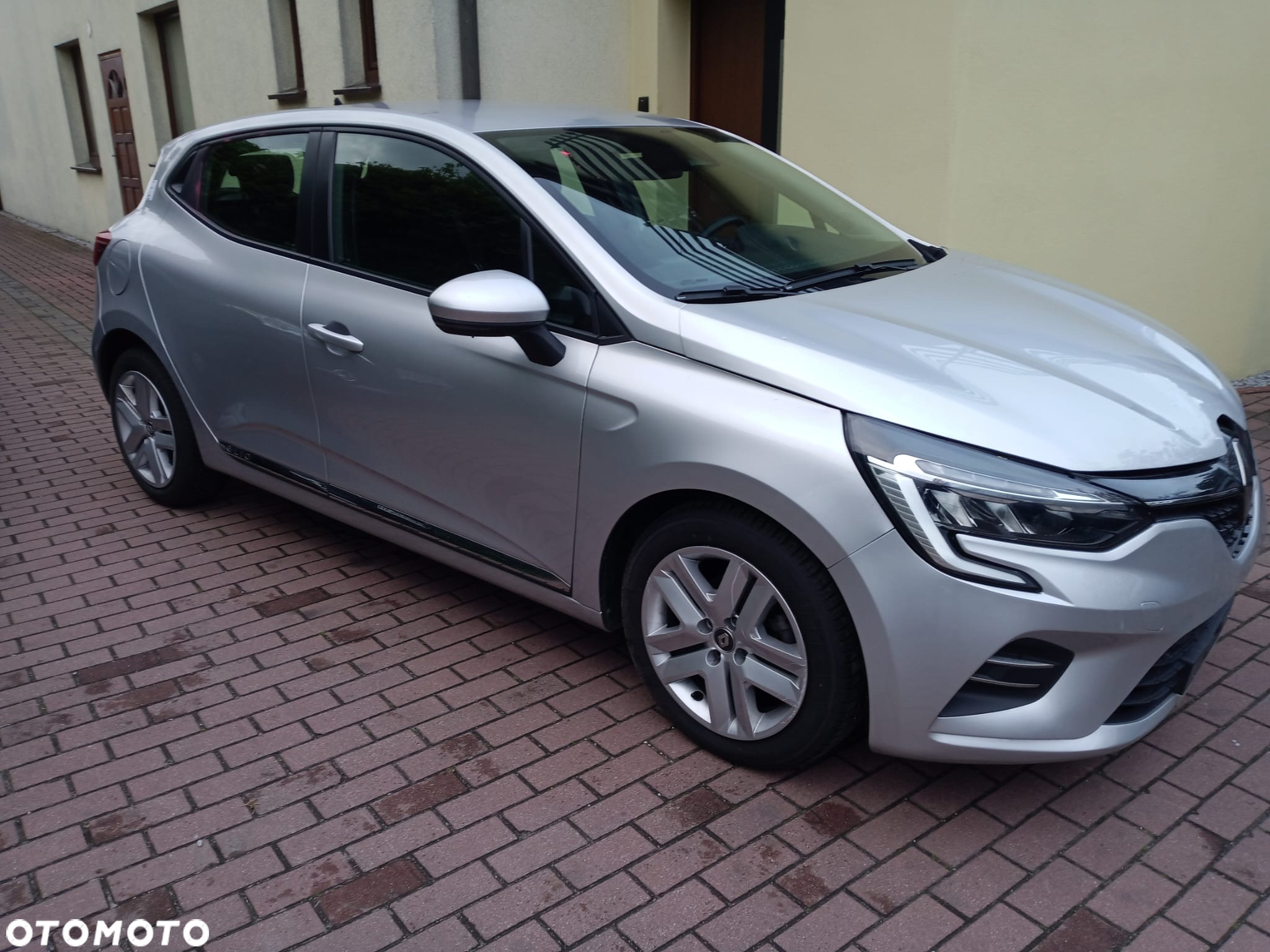 Renault Clio - 2