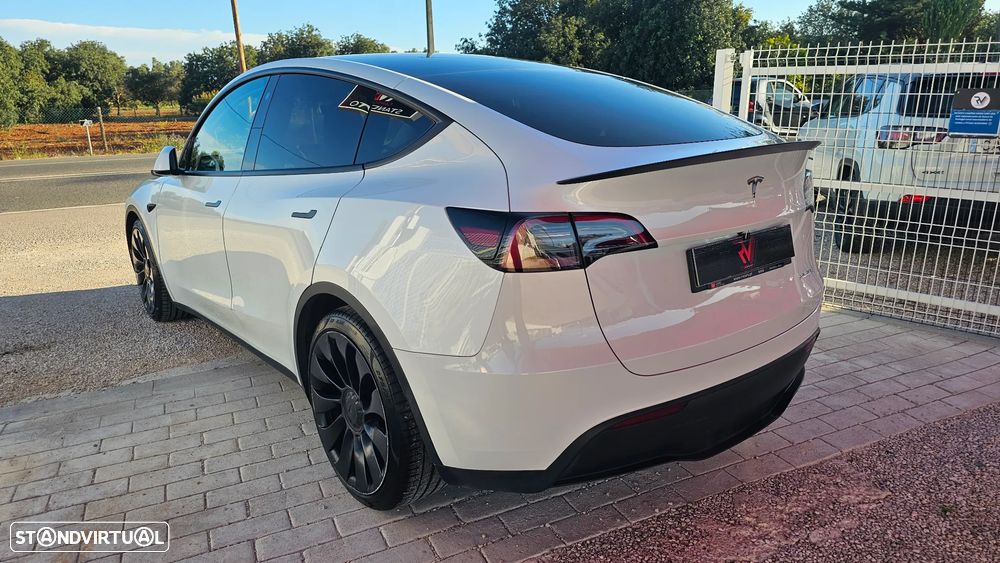 Tesla Model Y Performance Dual Motor AWD - 2