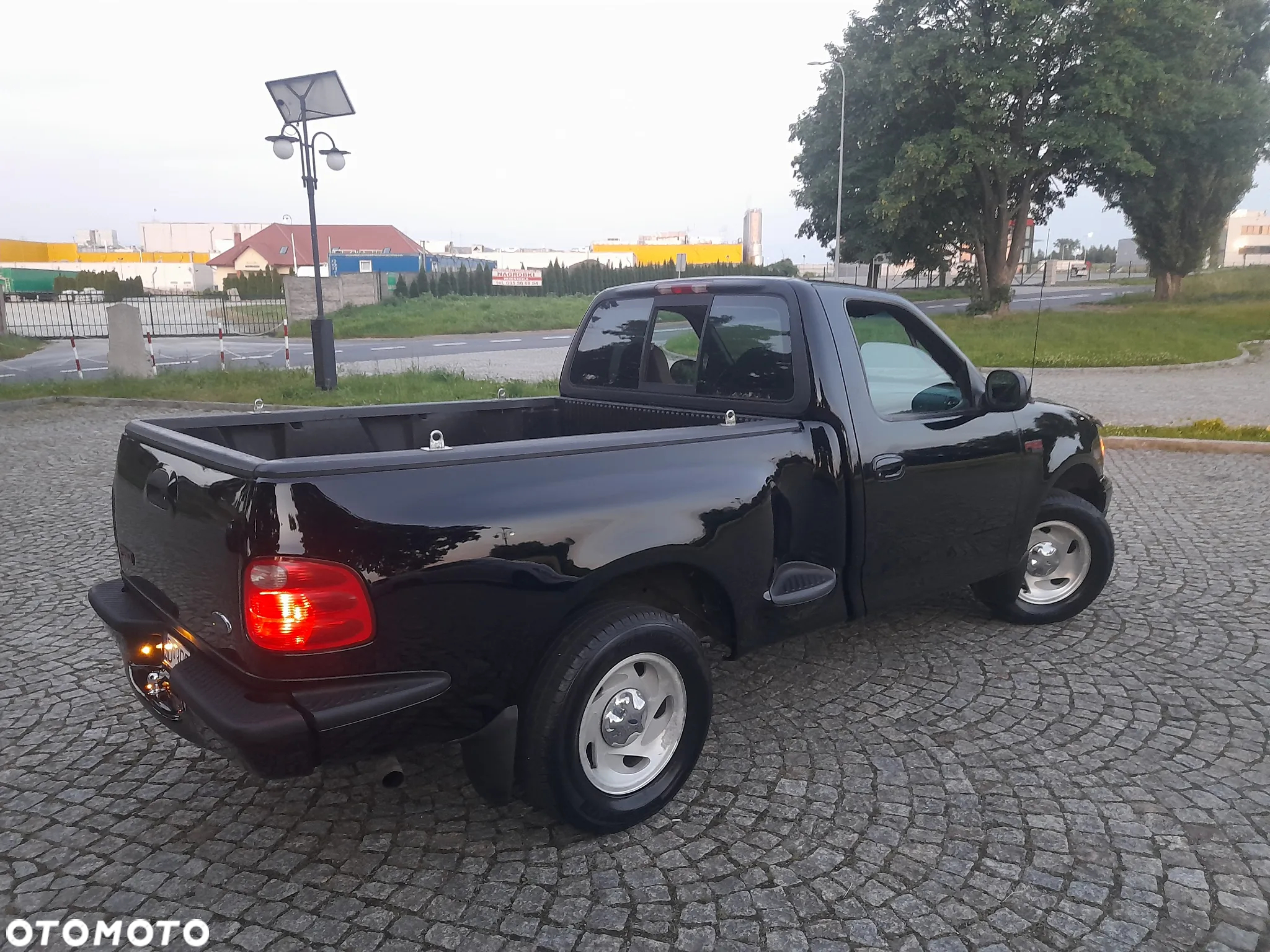 Ford F150 - 4