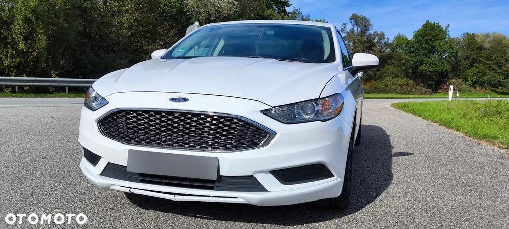 Ford Fusion - 13