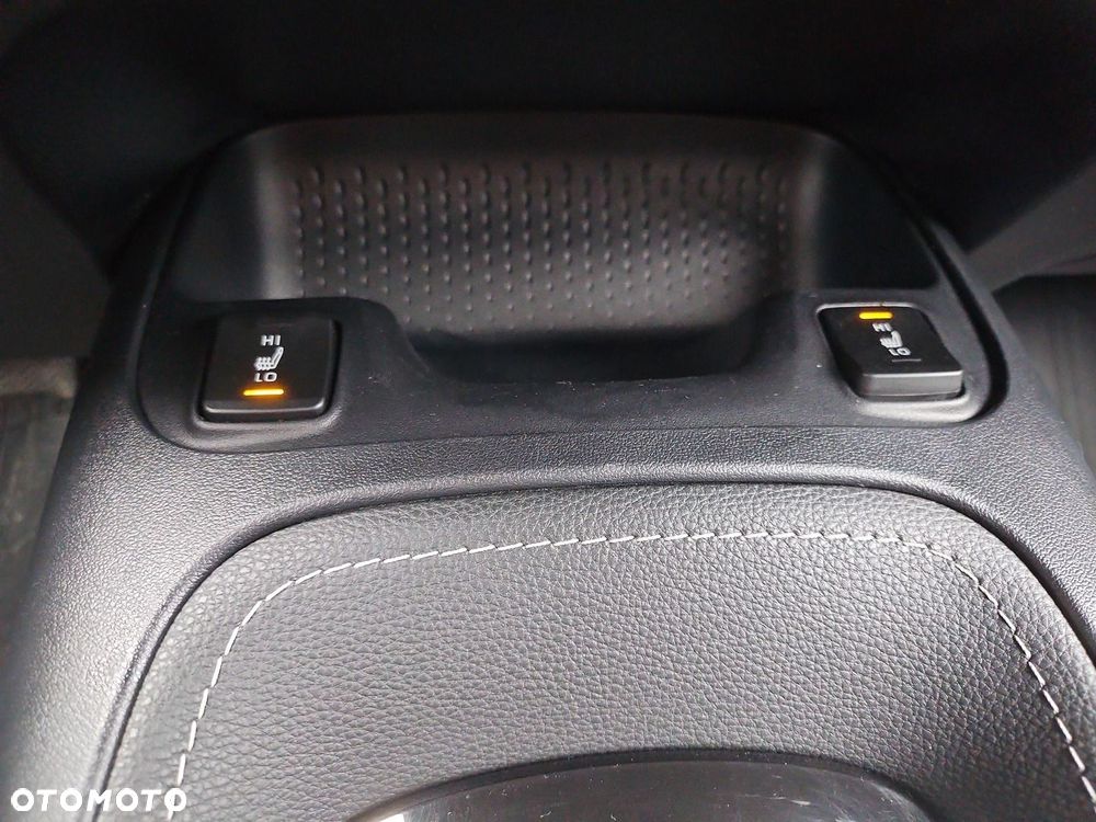 Toyota Corolla 2.0 Hybrid Comfort - 12