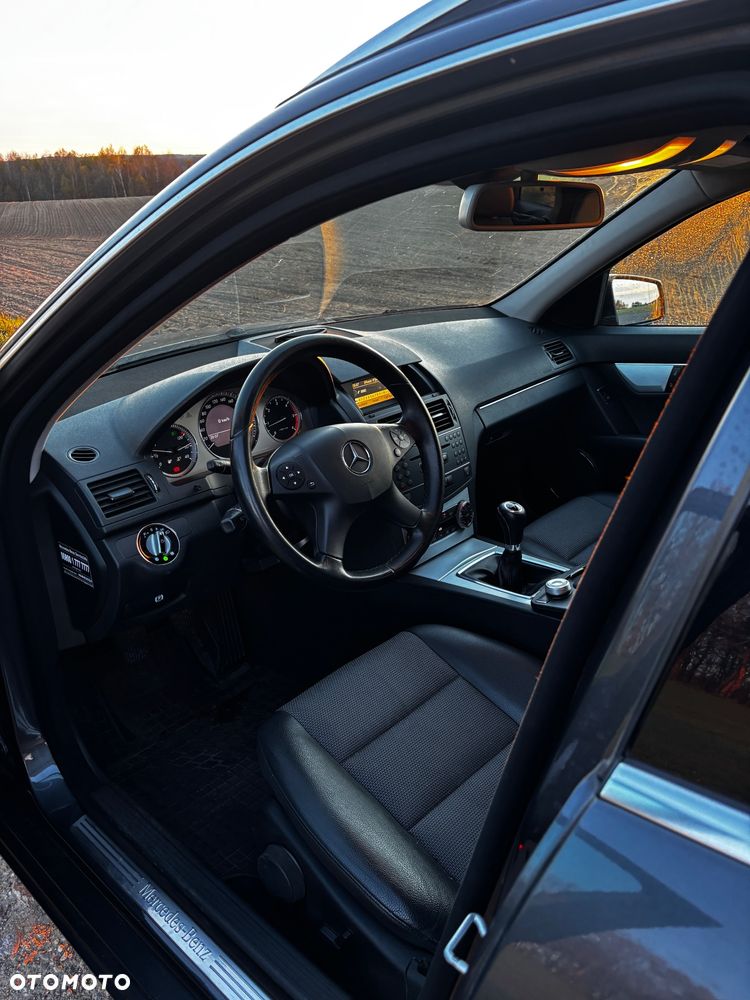 Mercedes-Benz Klasa C 220 CDI Avantgarde - 7