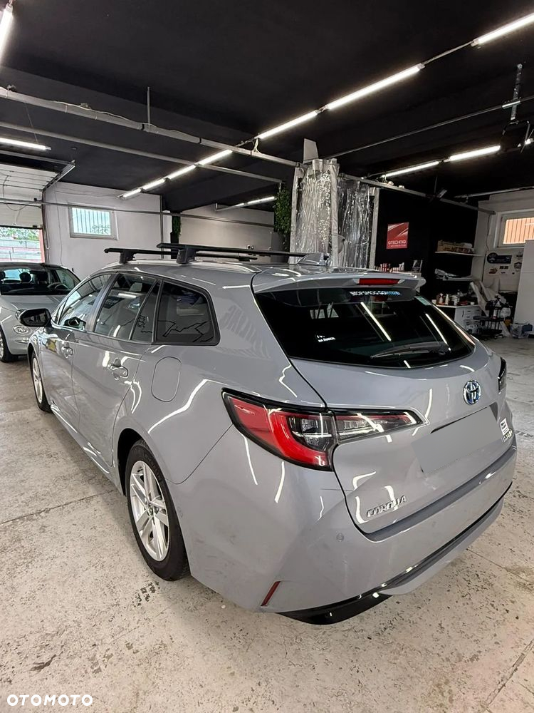 Toyota Corolla 2.0 Hybrid Comfort - 3