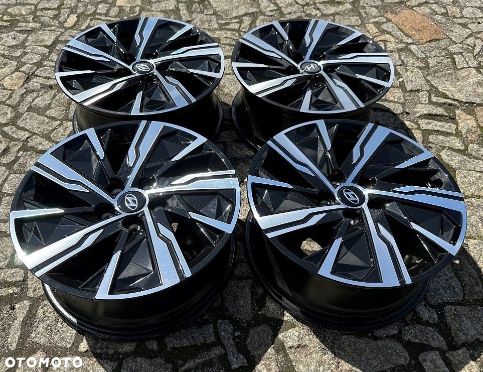 Felgi Alu Hyundai Tuscon 4 IV 5x114,3 17 7J ET 43,5 - 4