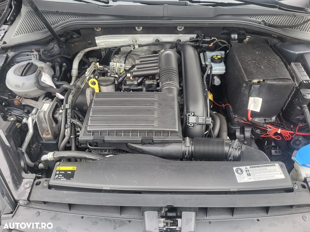 Volkswagen Golf - 9