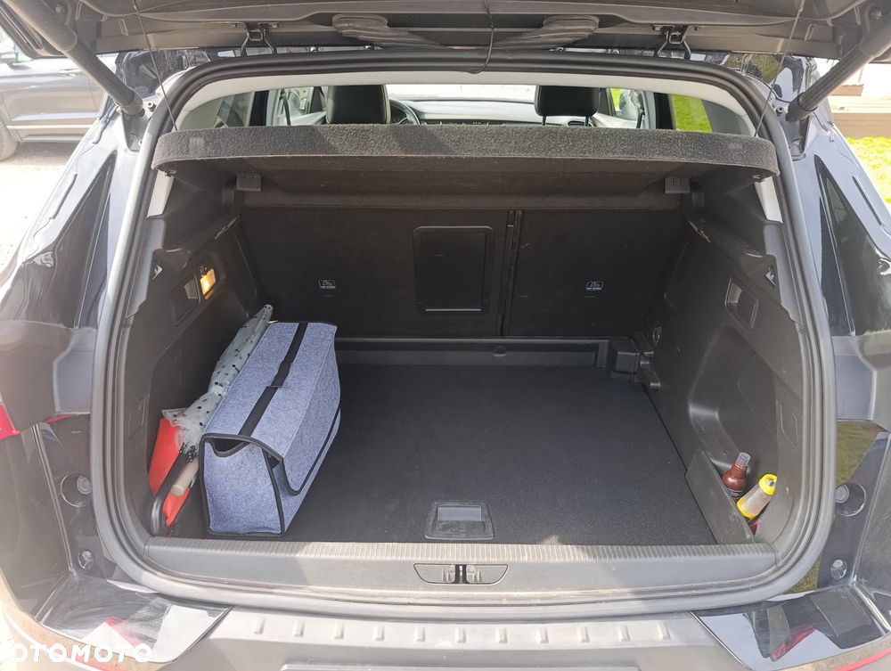 Opel Grandland X 1.2 T Ultimate S&S - 11