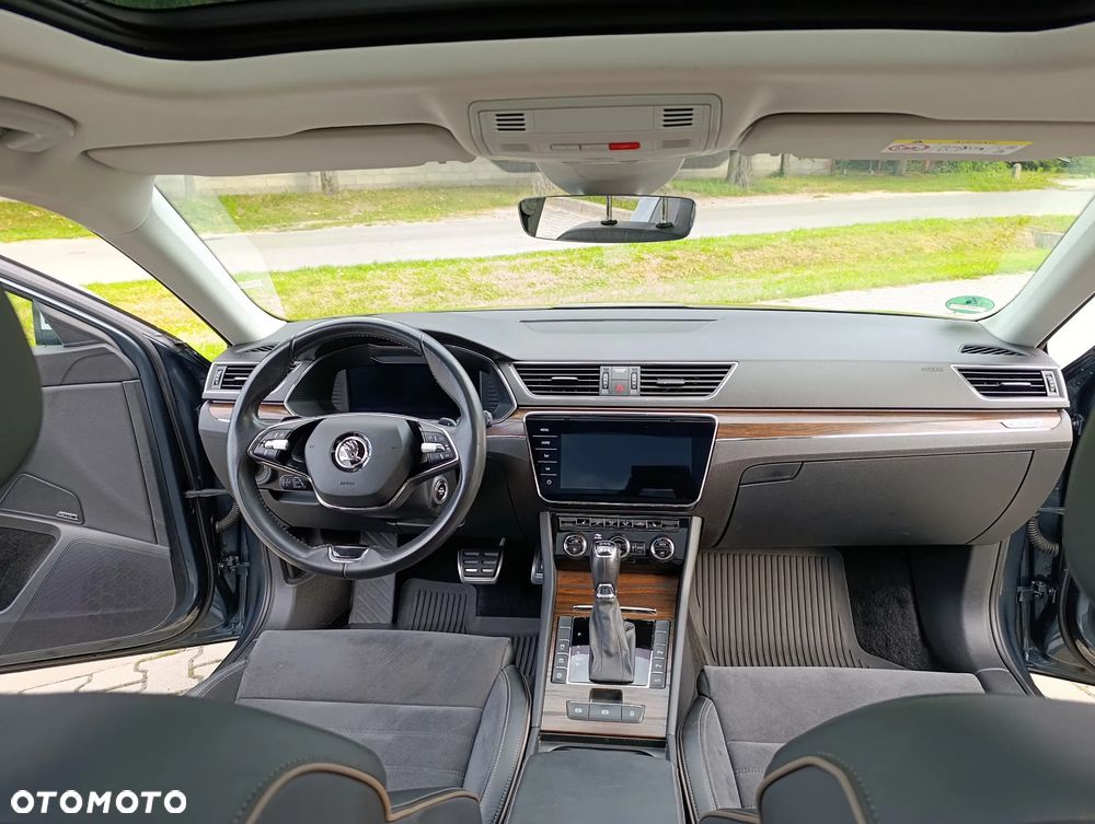 Skoda Superb 2.0 TDI 4x4 DSG Scout - 15