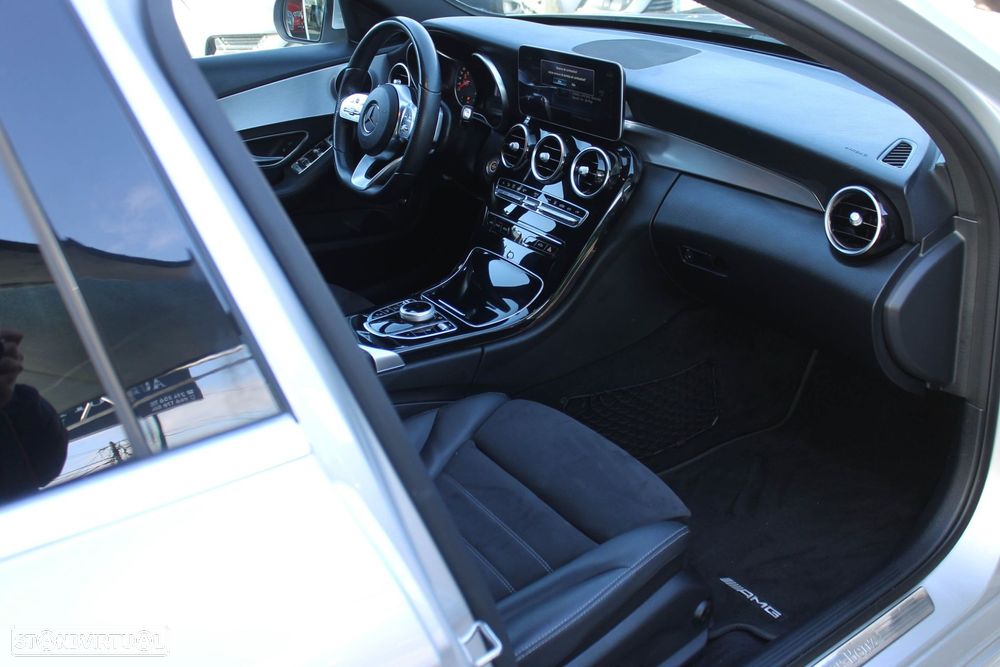 Mercedes-Benz C 300 de AMG Line - 29