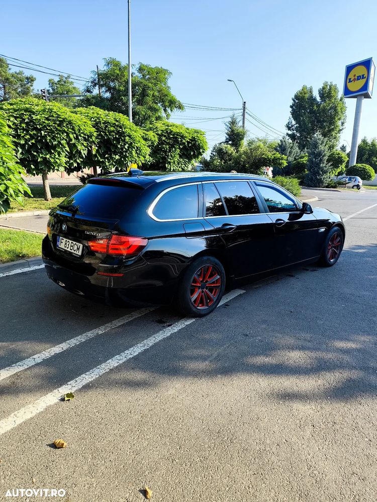 BMW Seria 5 520d Aut. - 14