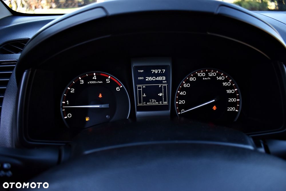 Isuzu D-Max 4x4 Double Cab Custom - 8