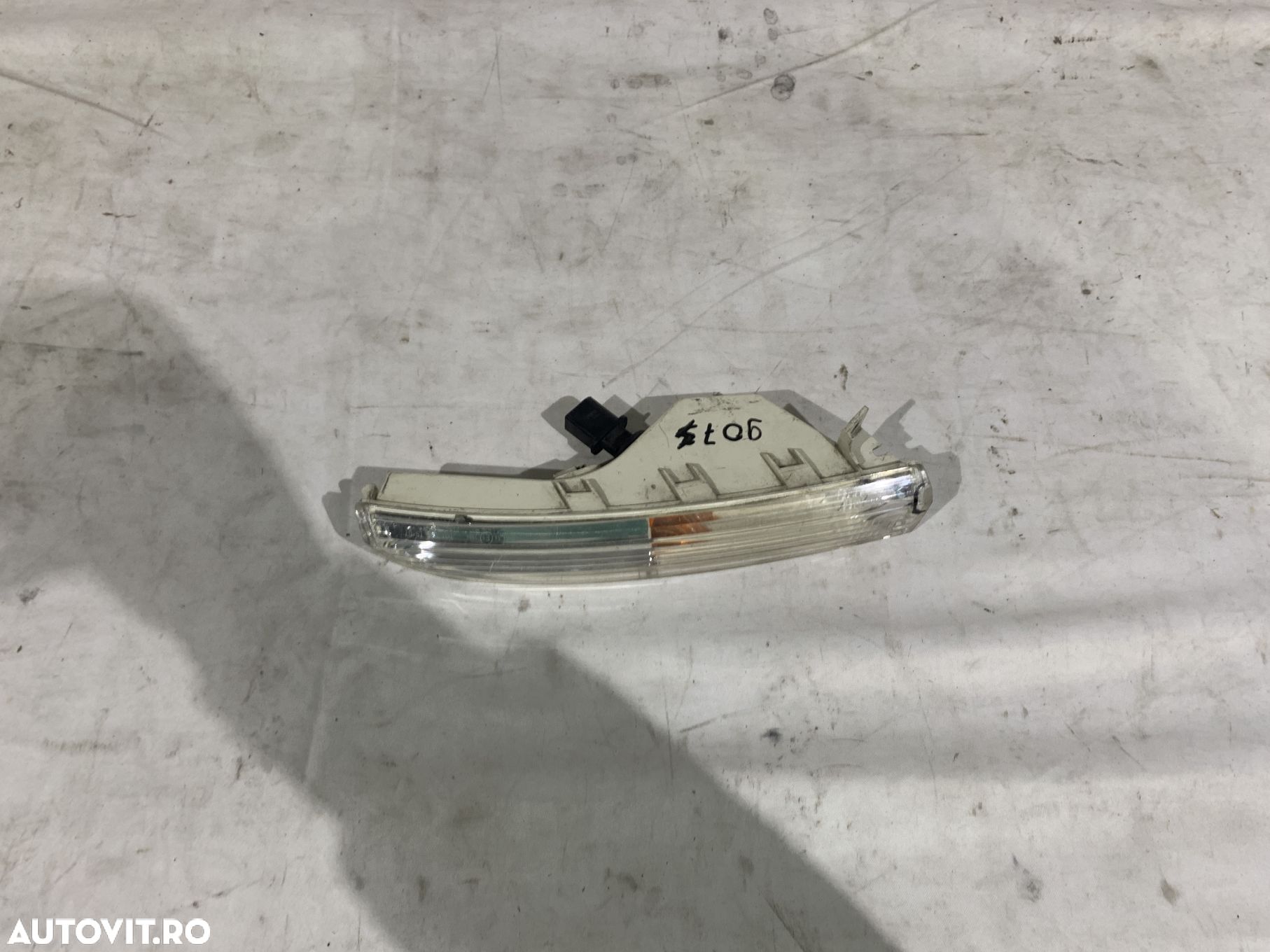 Lampa semnal stanga VW Passat CC 2009, 2010, 2011, 2012, cod origine OE 3C8953041 - 1
