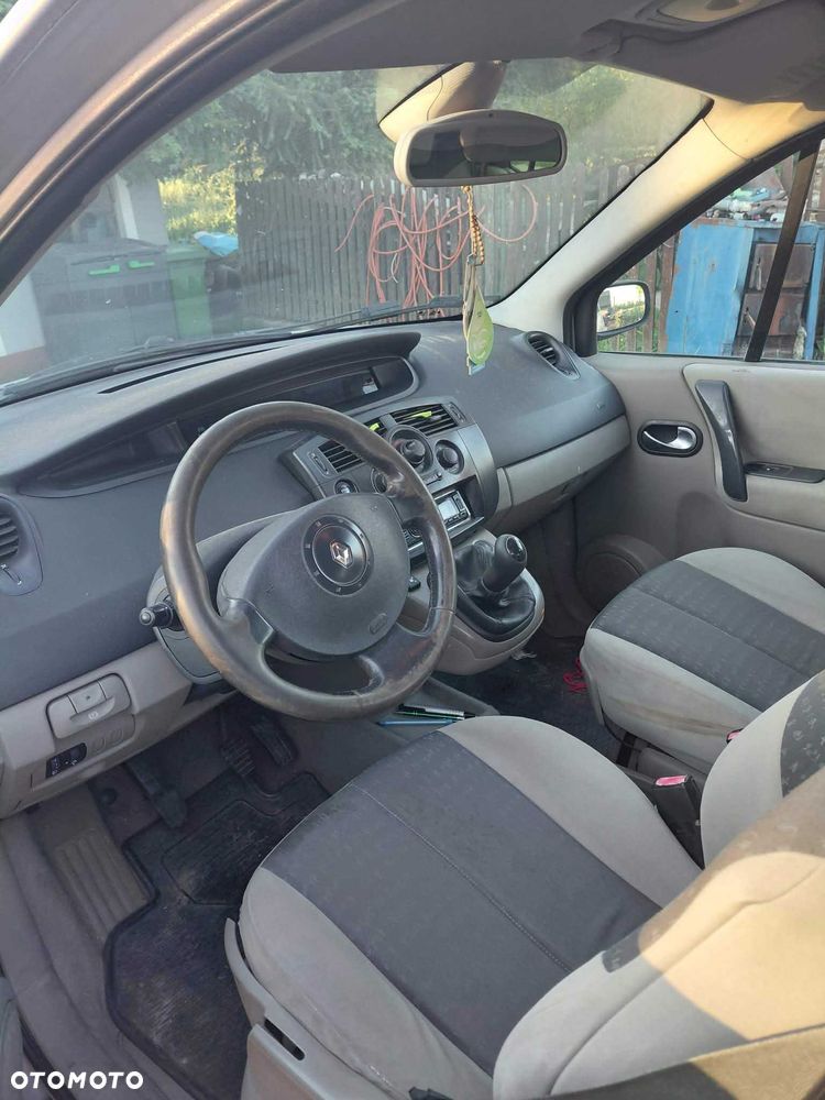 Renault Grand Scenic - 2