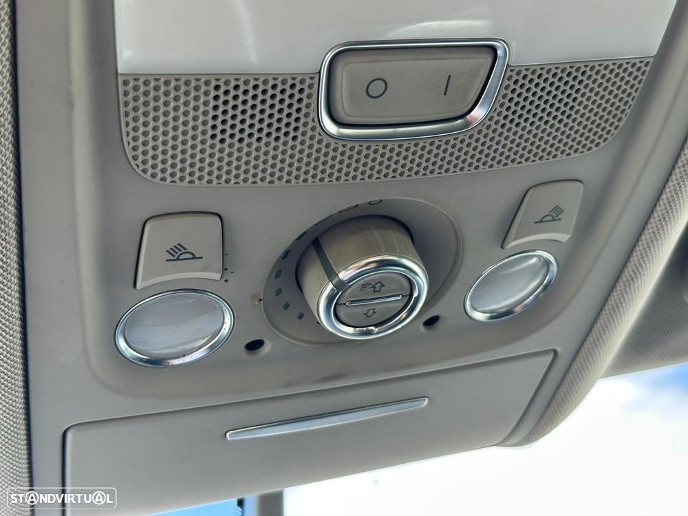 Audi Q5 3.0 TDI Exclusive S-tronic - 24