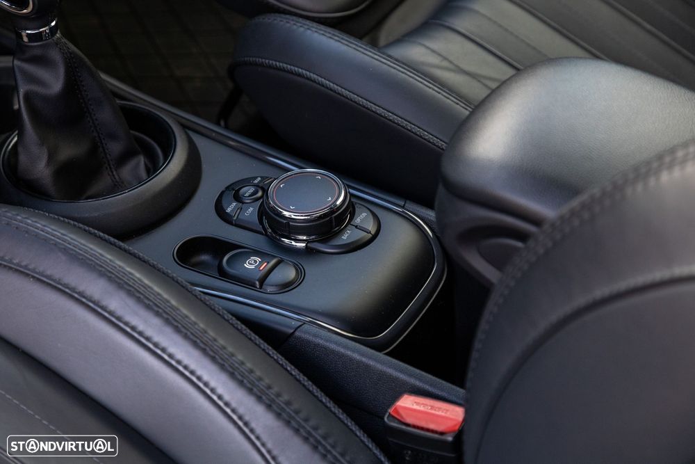 MINI Countryman Cooper SE ALL4 Auto - 56