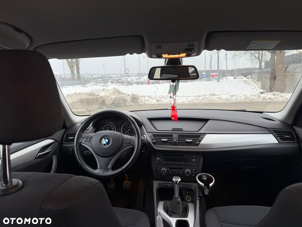 BMW X1 xDrive18d - 9