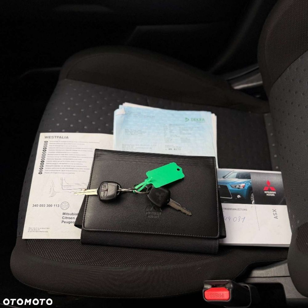 Mitsubishi ASX - 30