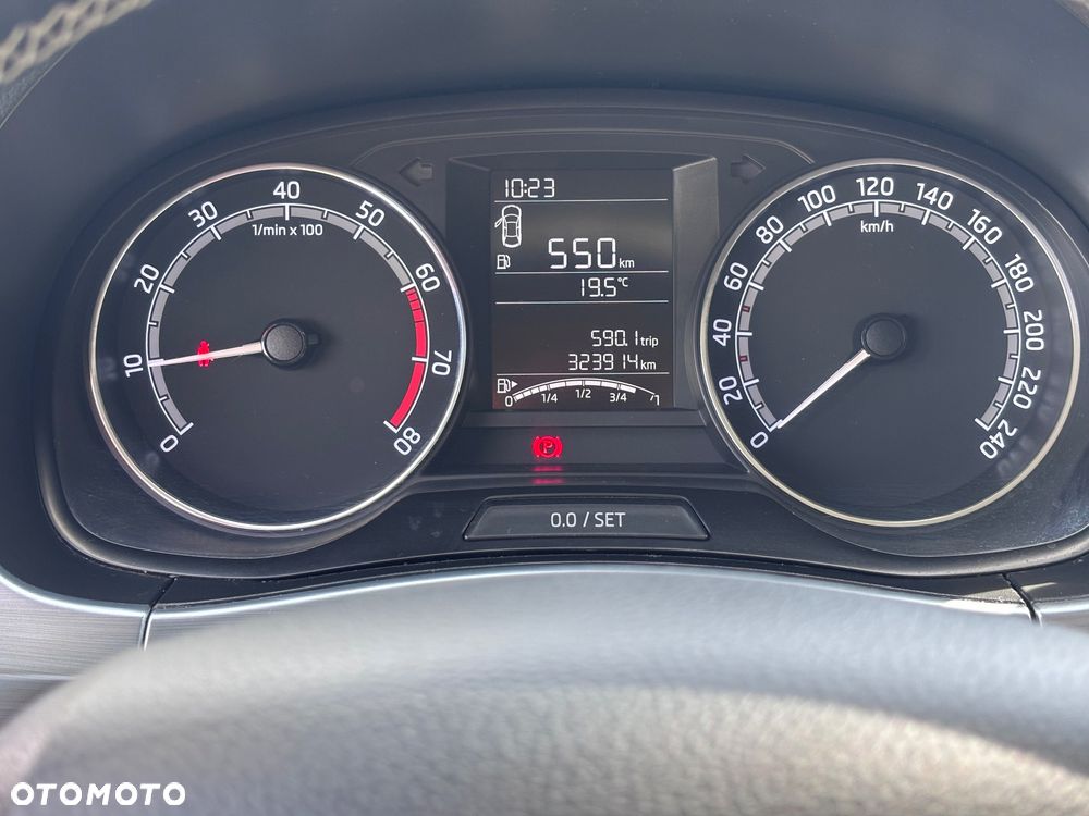 Skoda Fabia 1.0 Ambition - 12