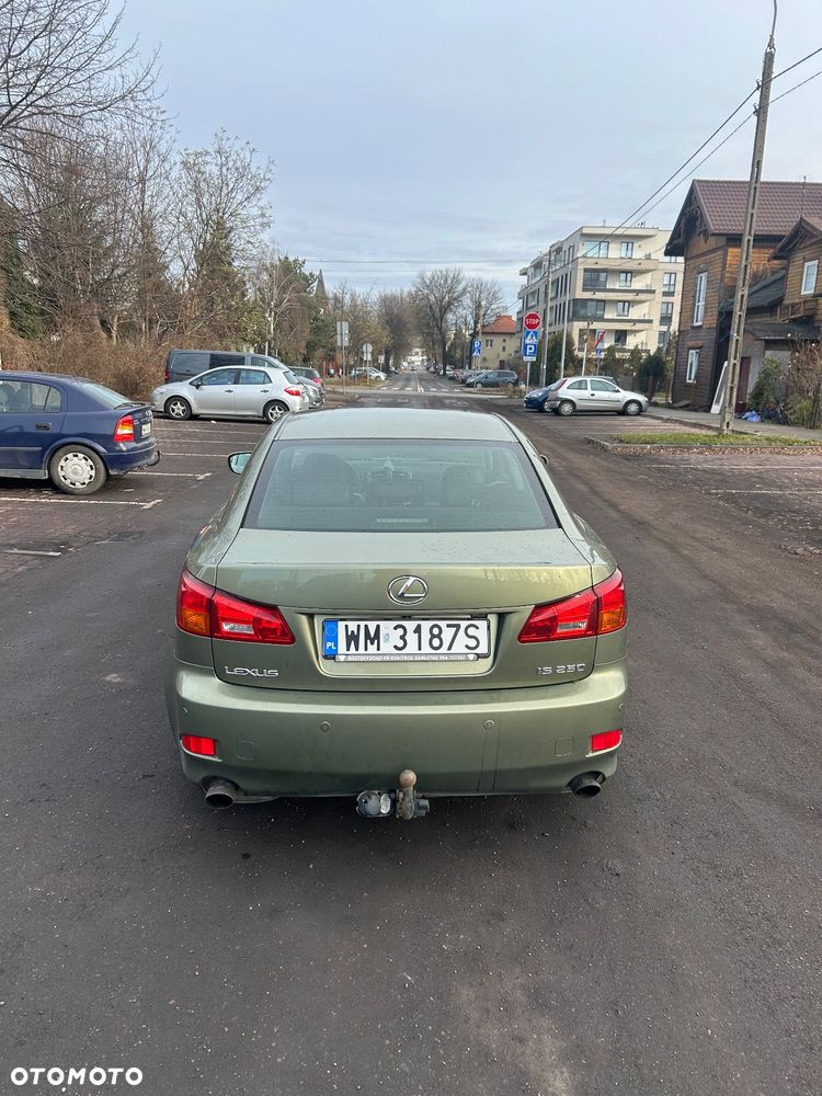 Lexus IS 250 Prestige - 3