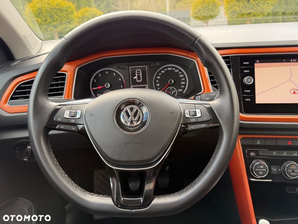 Volkswagen T-Roc - 25