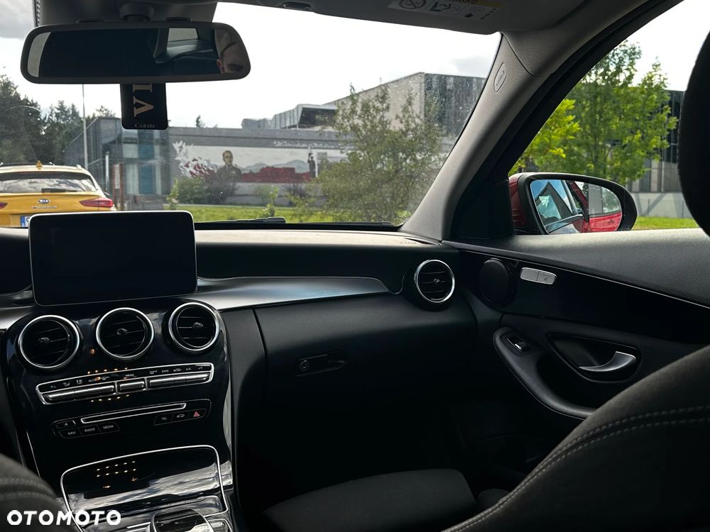 Mercedes-Benz Klasa C 220 d 4-Matic 7G-TRONIC - 15