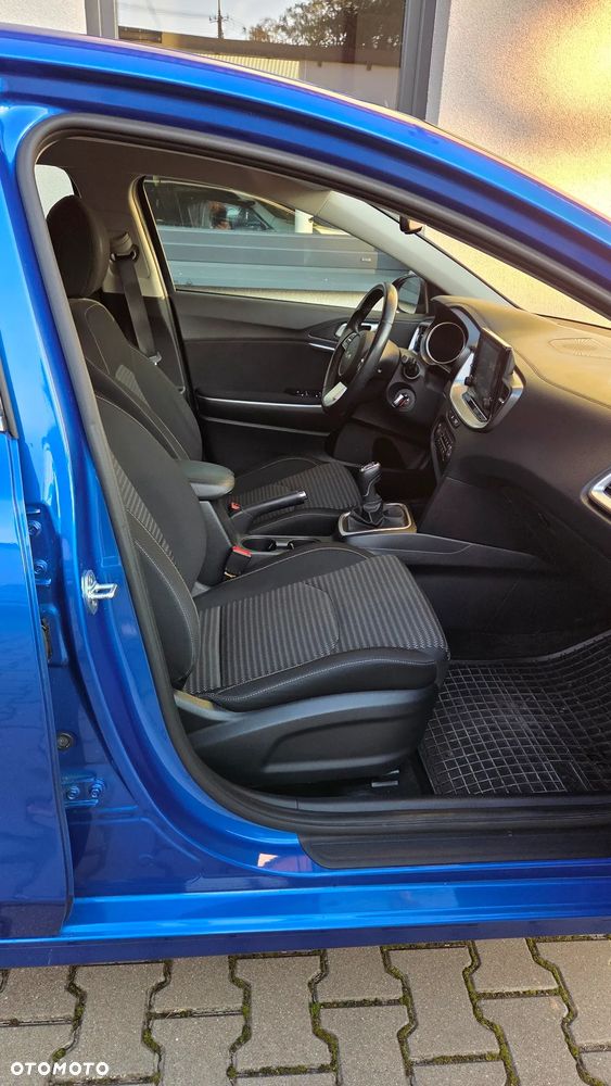 Kia Ceed 1.5 T-GDI M - 21
