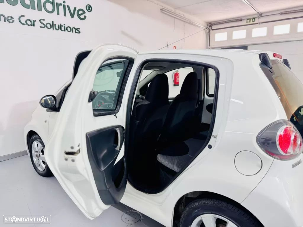 Toyota Aygo 1.0 Power Pack+AC+JLL+VSC - 37