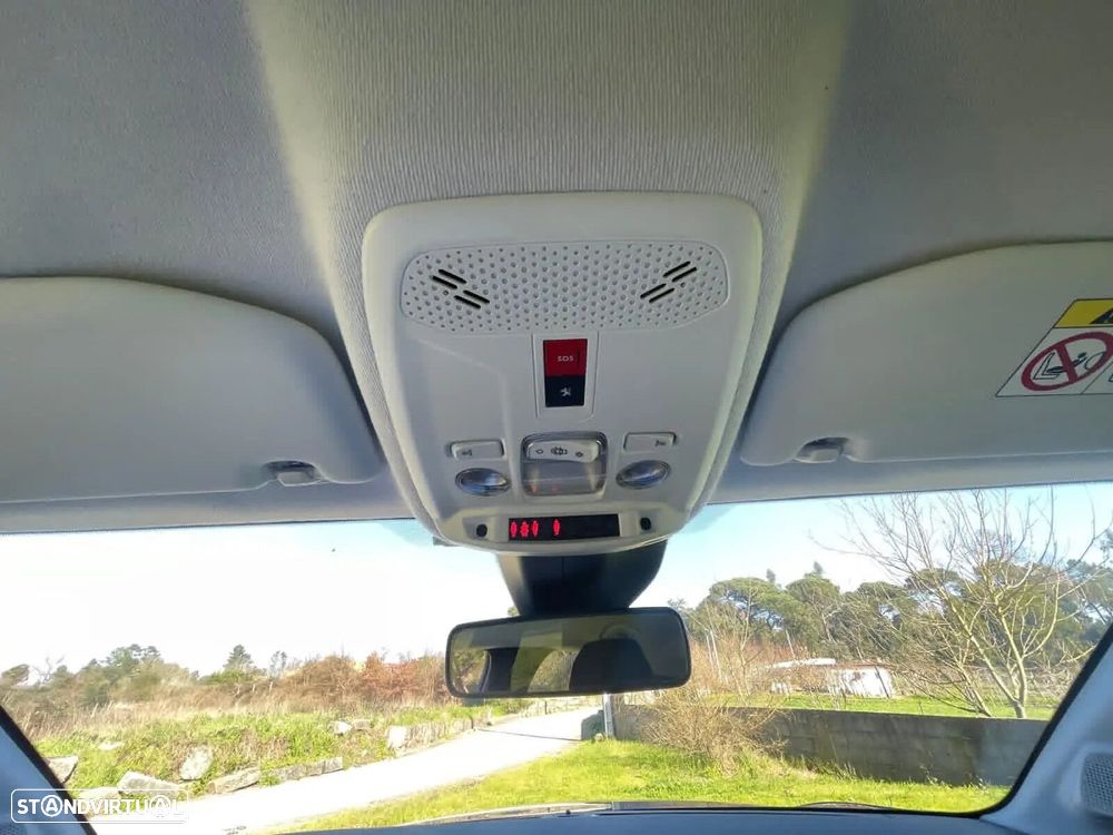 Peugeot e-208 50 kWh Active Pack - 7