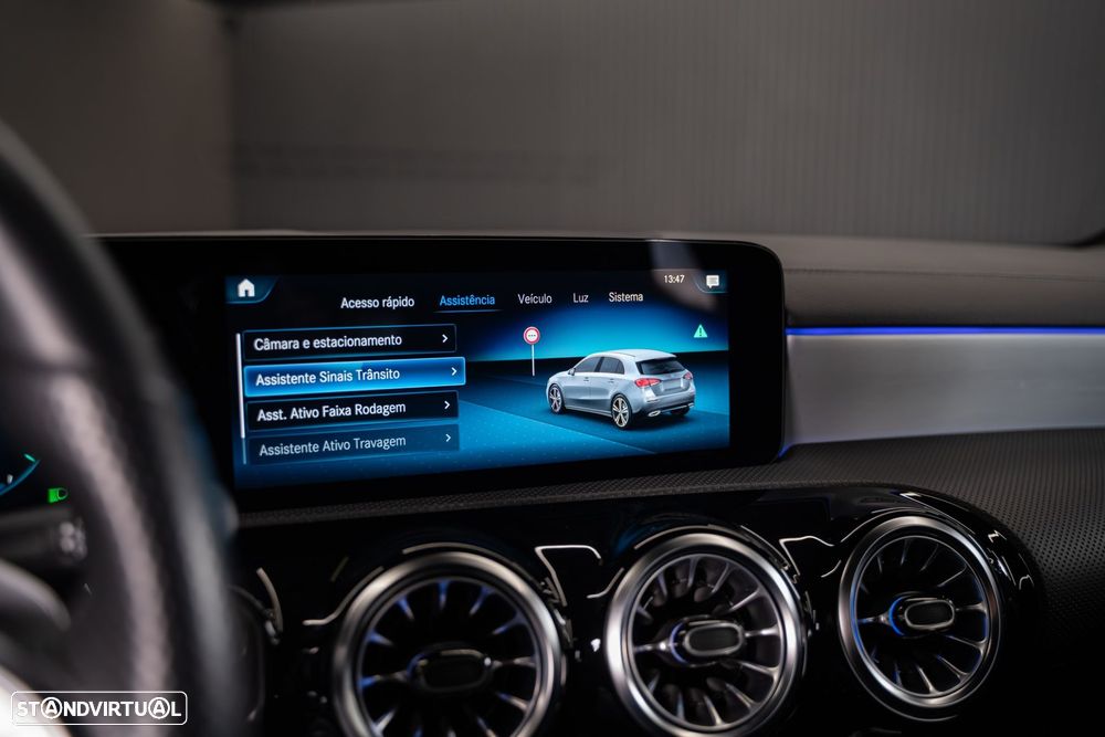 Mercedes-Benz A 250 e AMG Line - 32