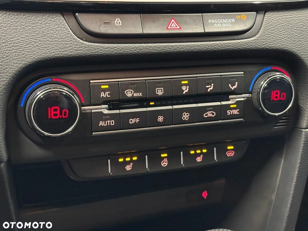 Kia ProCeed - 23