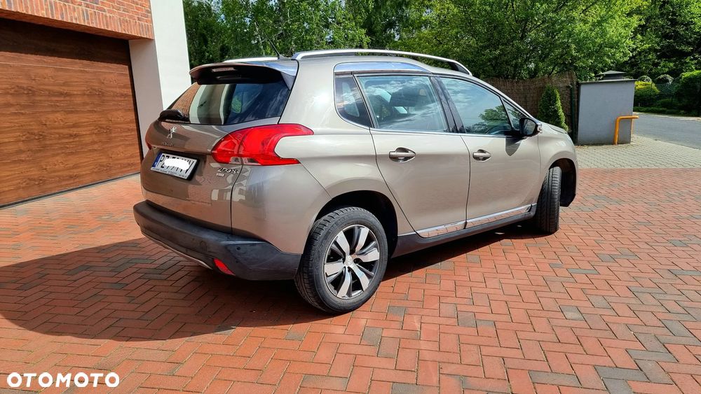 Peugeot 2008 1.6 e-HDi Allure S&S - 4