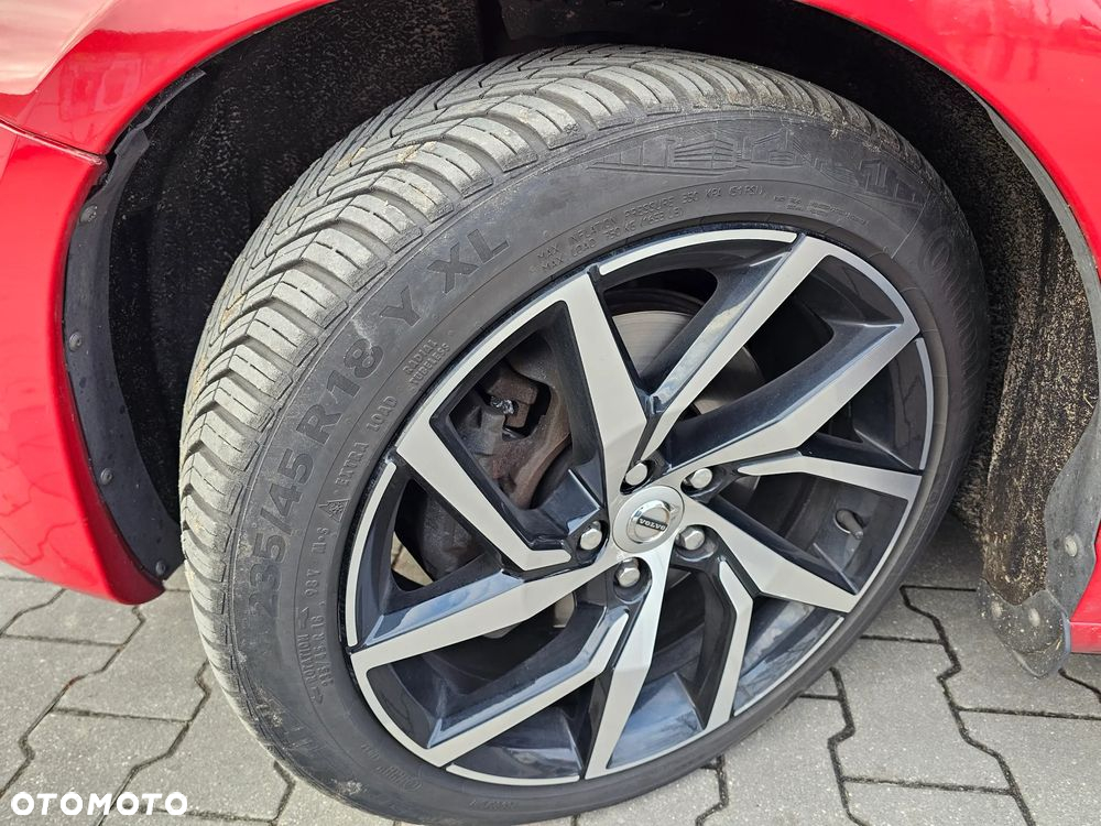 Volvo V60 T6 AWD R-Design - 14