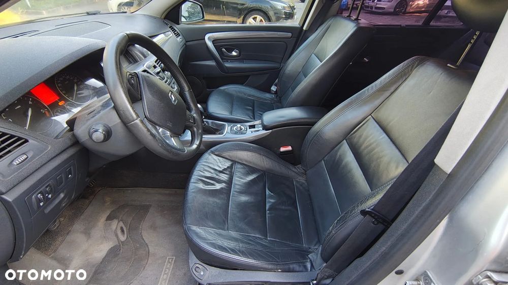 Renault Laguna 1.5 dCi Exception - 8
