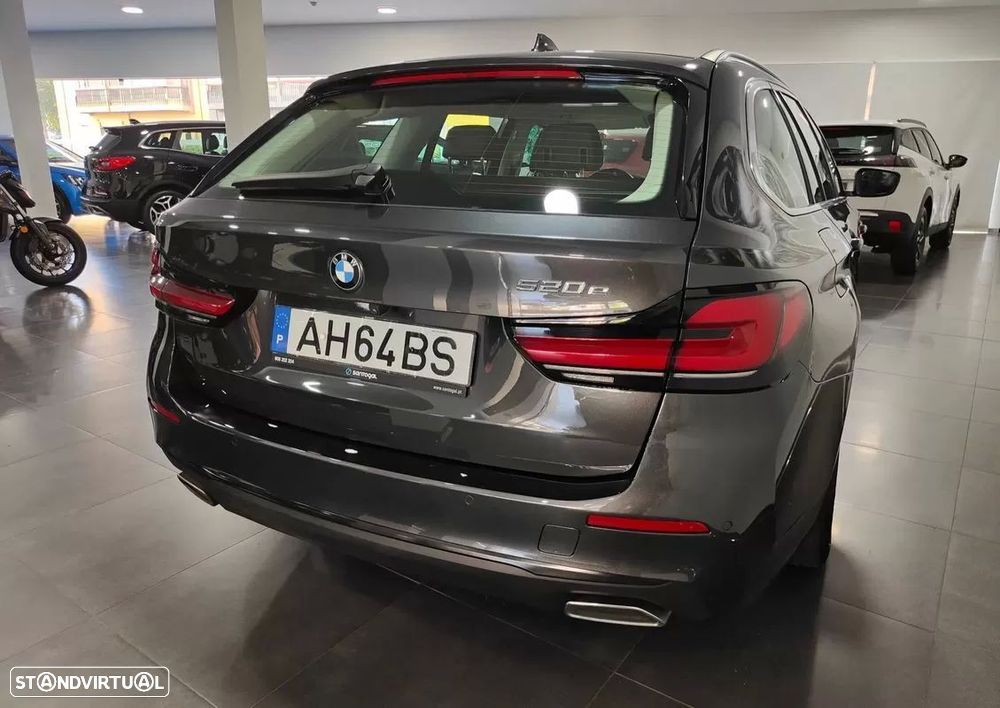 BMW 520 e Line Luxury - 18