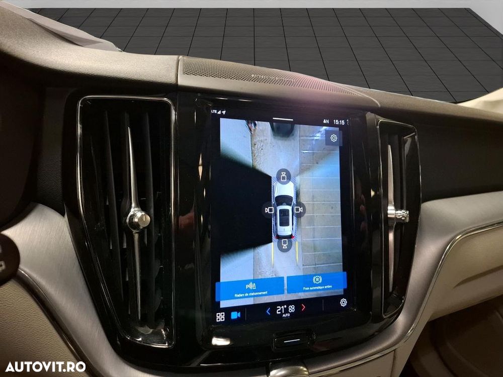 Volvo XC 60 T6 AWD Plug-in Hybrid Ultra Black Edition - 10