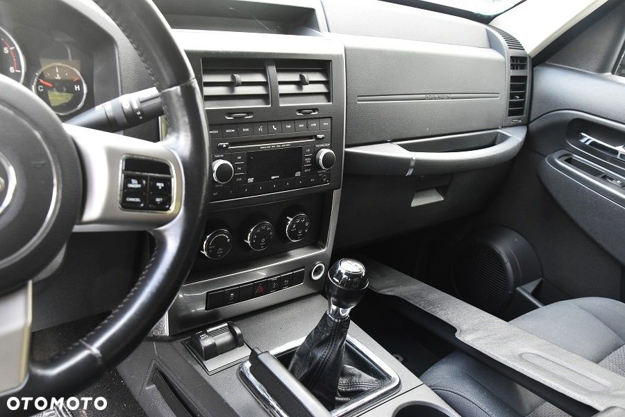Jeep Cherokee - 11