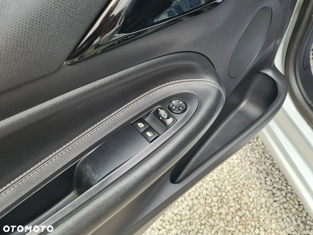 Citroën DS3 1.6 HDi SportChic - 24