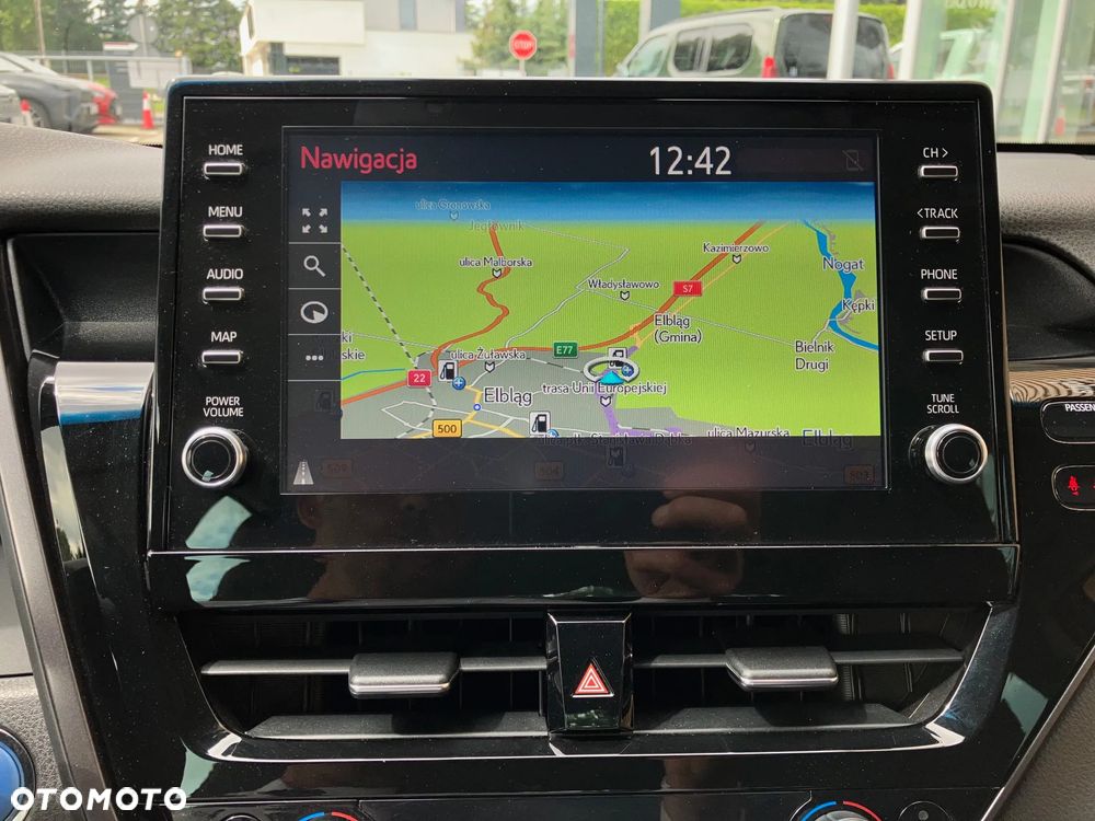 Toyota Camry 2.5 Hybrid Executive CVT - 27