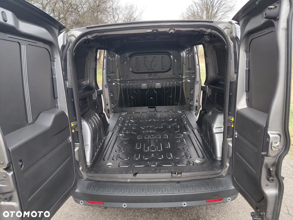Fiat DOBLO - 27